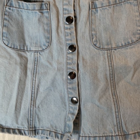 BDG Stone Washed Snap Front Light Denim Jean Pocketed Mini Skirt size XS - Picture 3 of 8